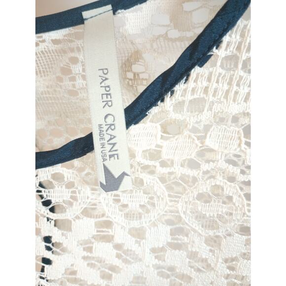 PAPER CRANE Medium White See through Lace Short sleeve shirt with navy trim - Picture 3 of 7